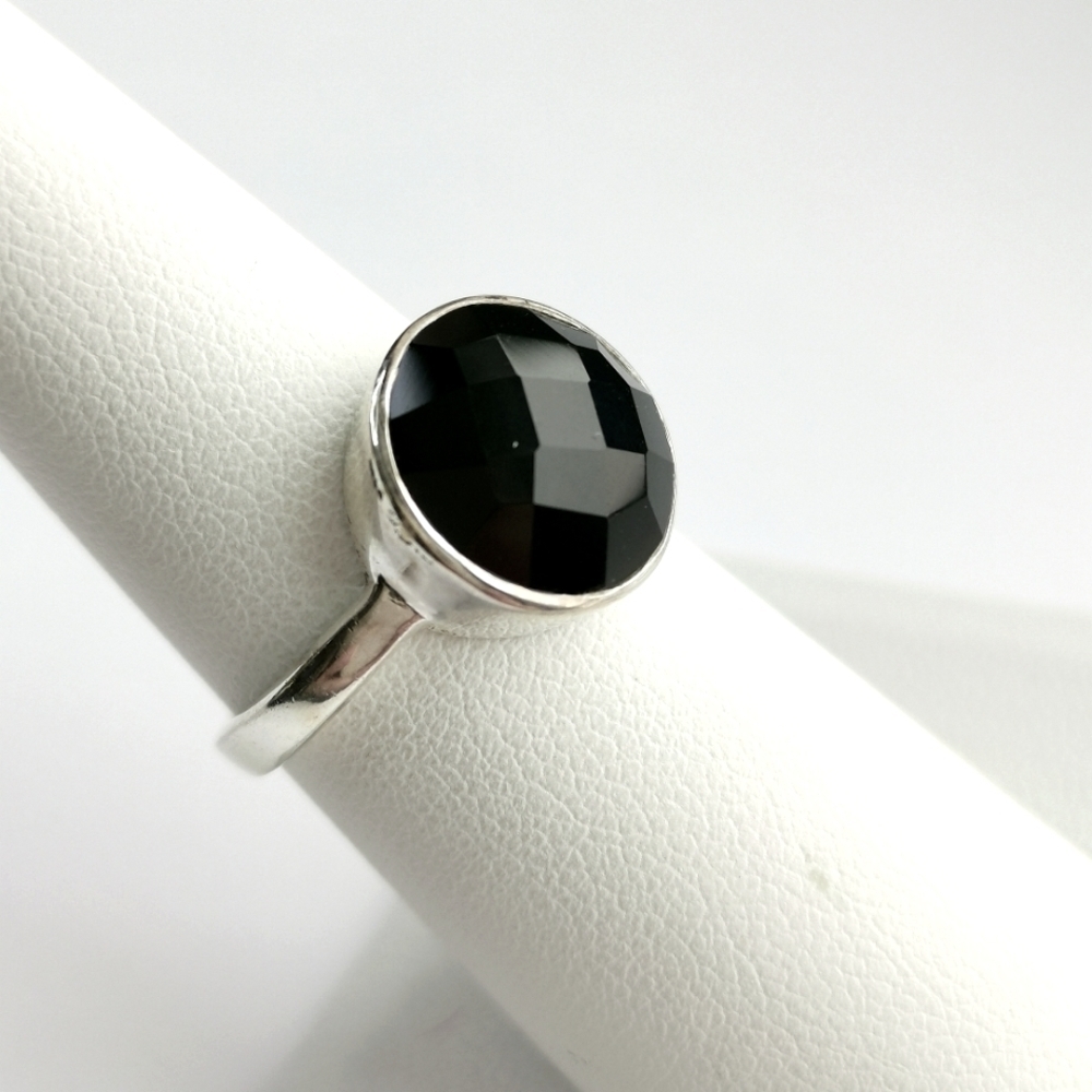 NEW Black onyx sterling silver ring size 6